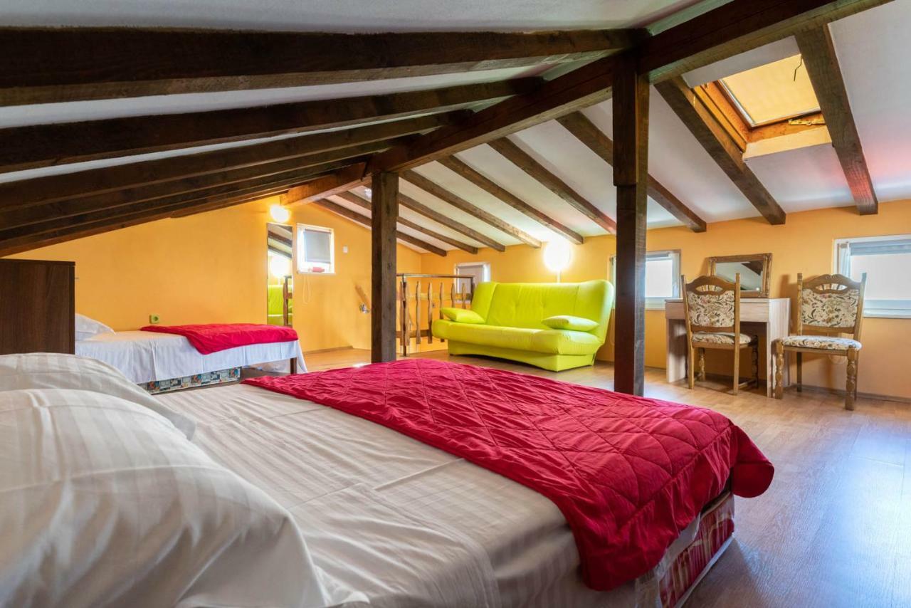 Apartment Limun Ližnjan エクステリア 写真