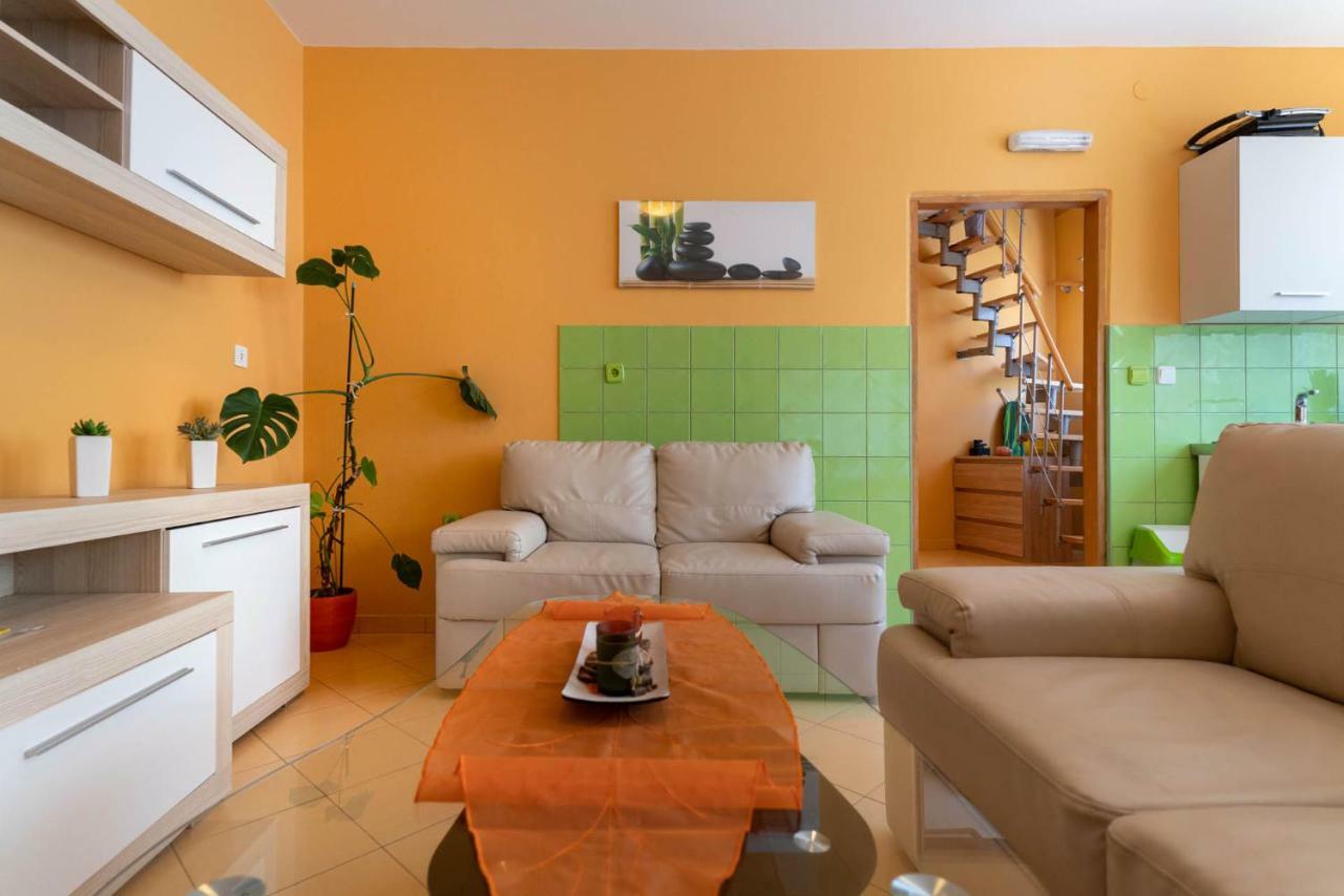Apartment Limun Ližnjan エクステリア 写真